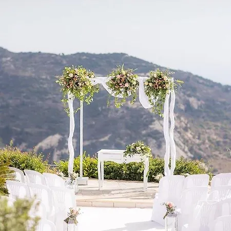 Eagles Cliff Villa Káthikasz