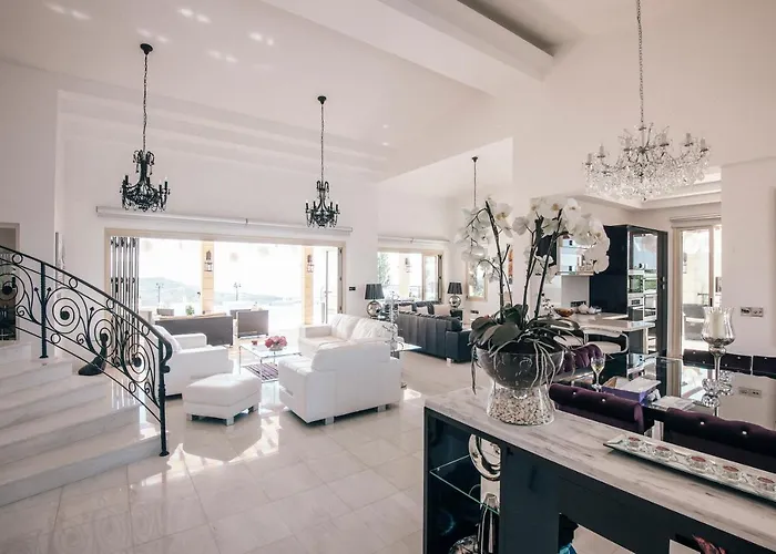 Eagles Cliff * Kathikas