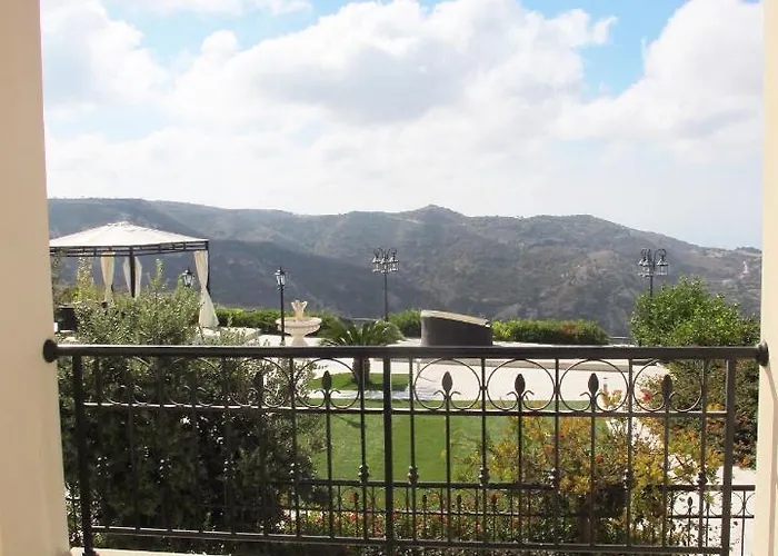 Eagles Cliff Vilă Kathikas